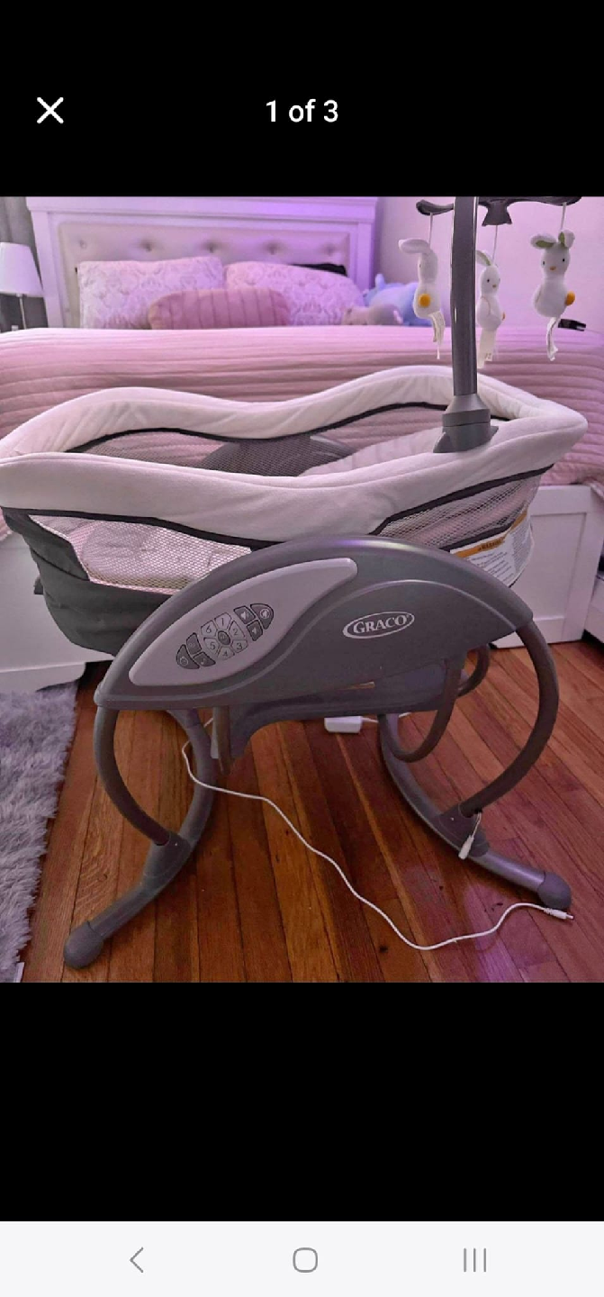 Graco Baby Swing with Mobile