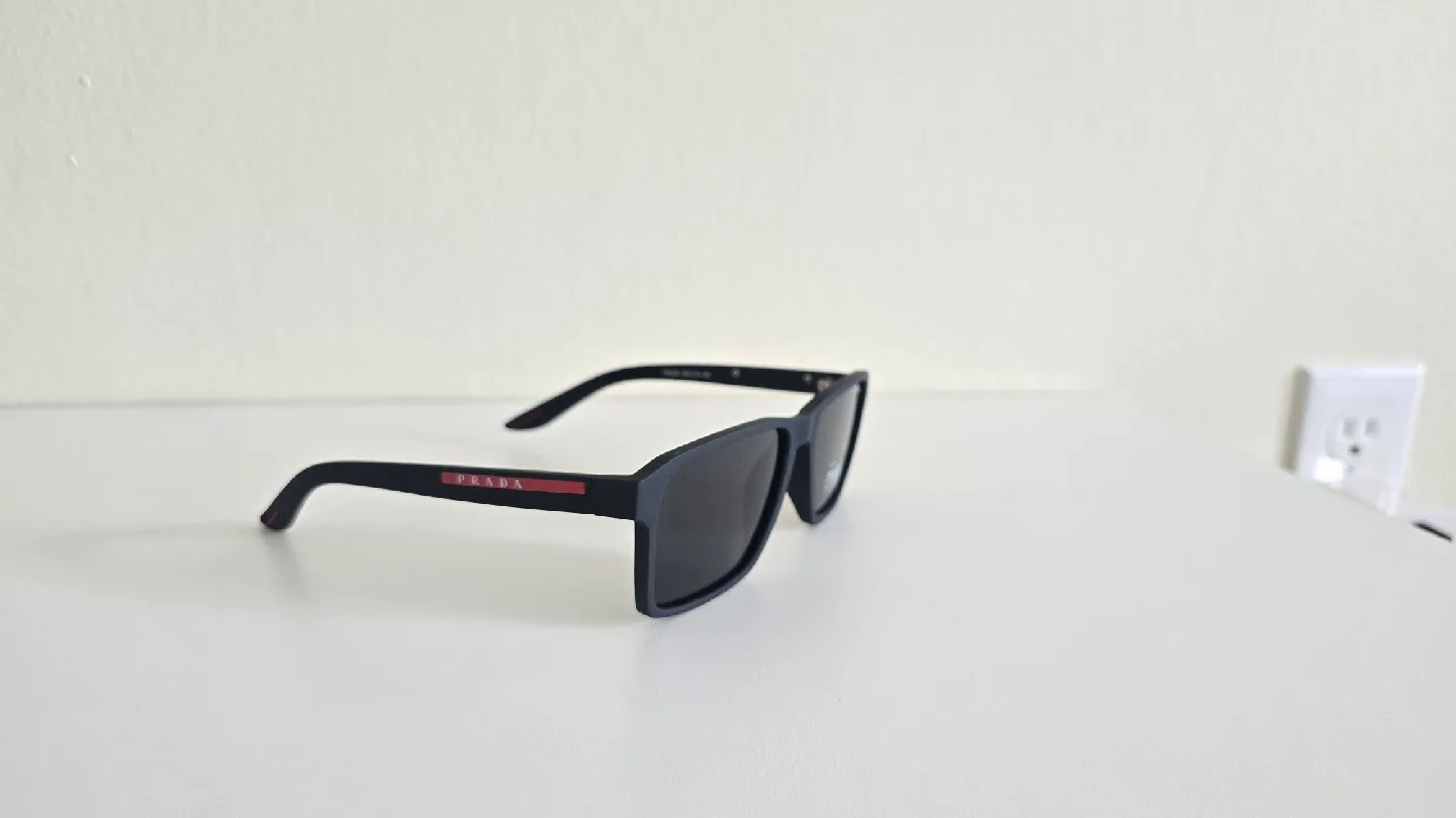 Prada Polarized Sunglasses - Black image indicator(3)