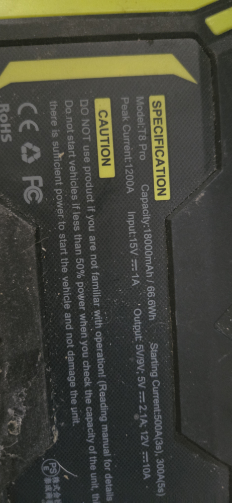 Tacklife T8 Pro Jump Starter - photo 2