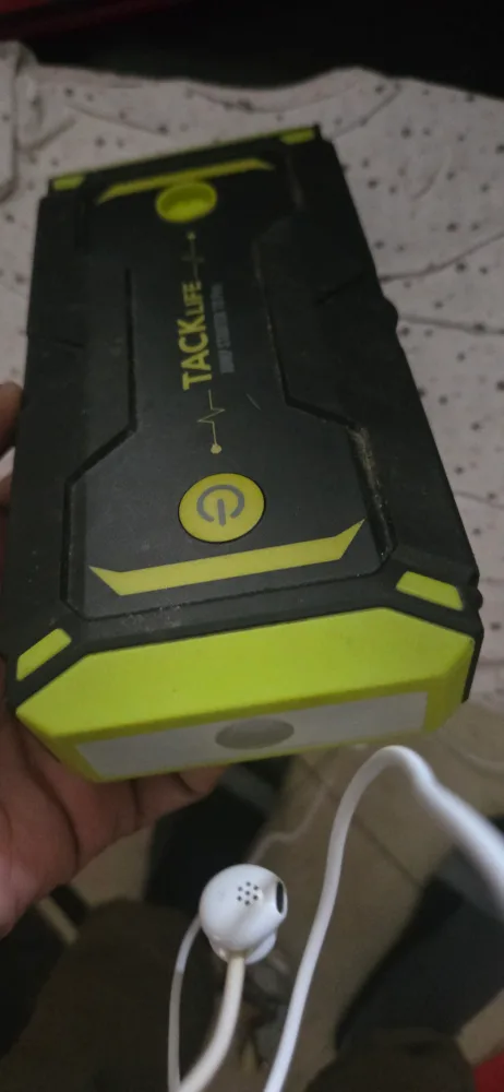 Tacklife T8 Pro Jump Starter image indicator(3)