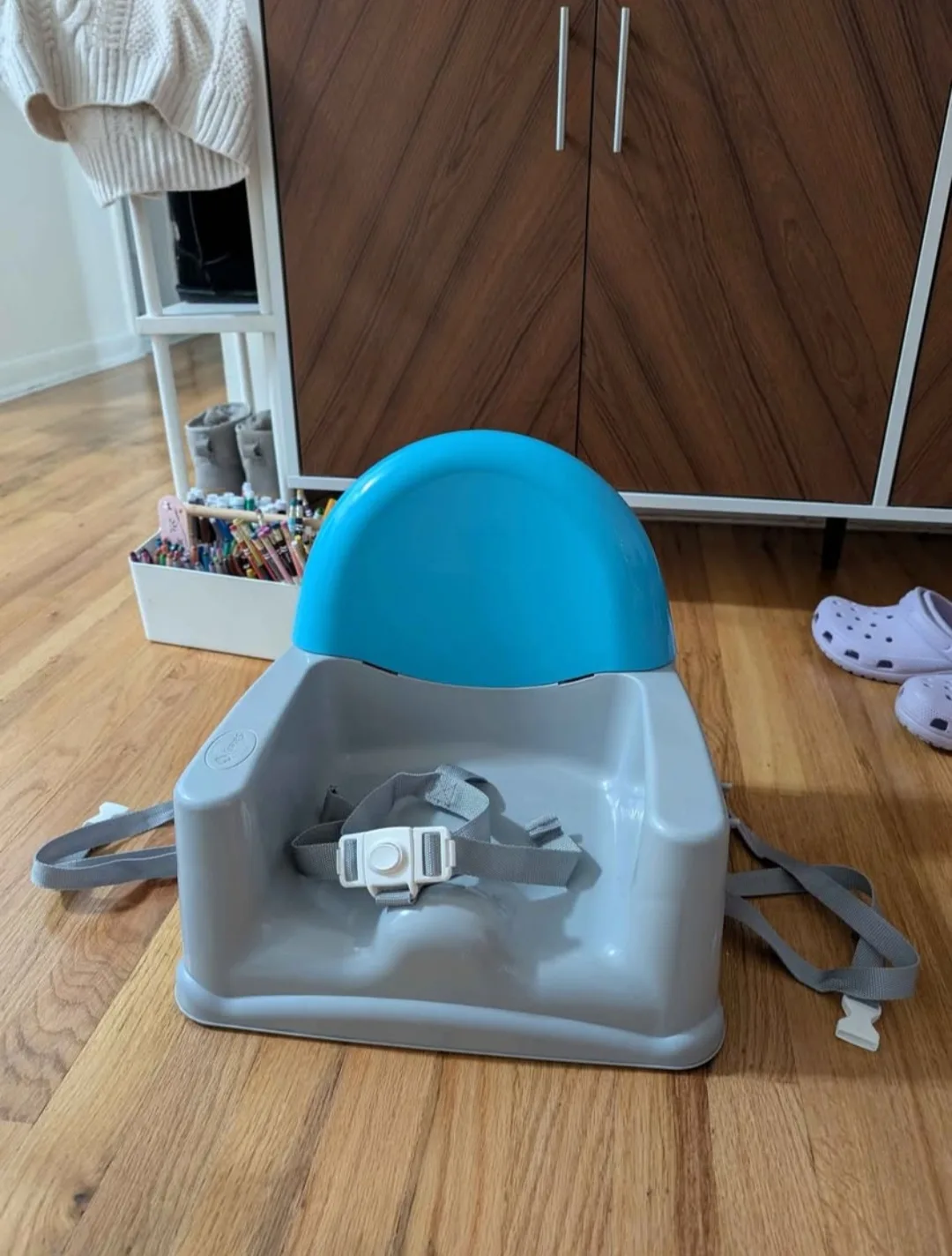 Easy Care Booster Seat - No Tray thumbnail