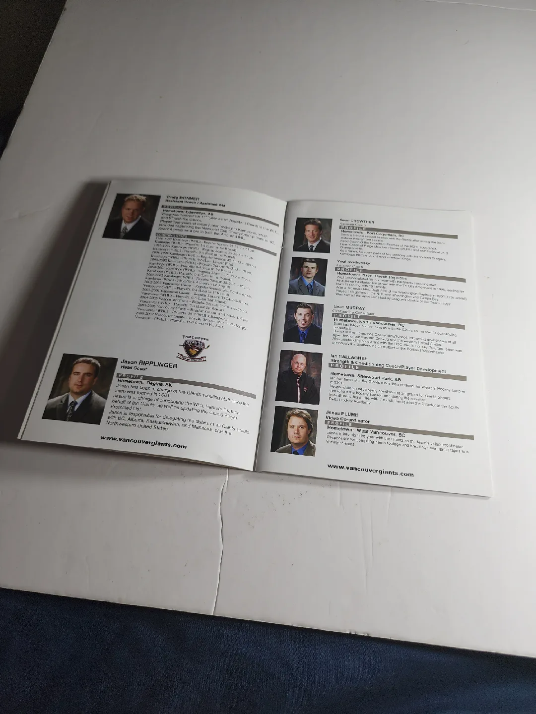 2007 Mastercard Memorial Cup Media Guide - Vancouver Giants image indicator(6)