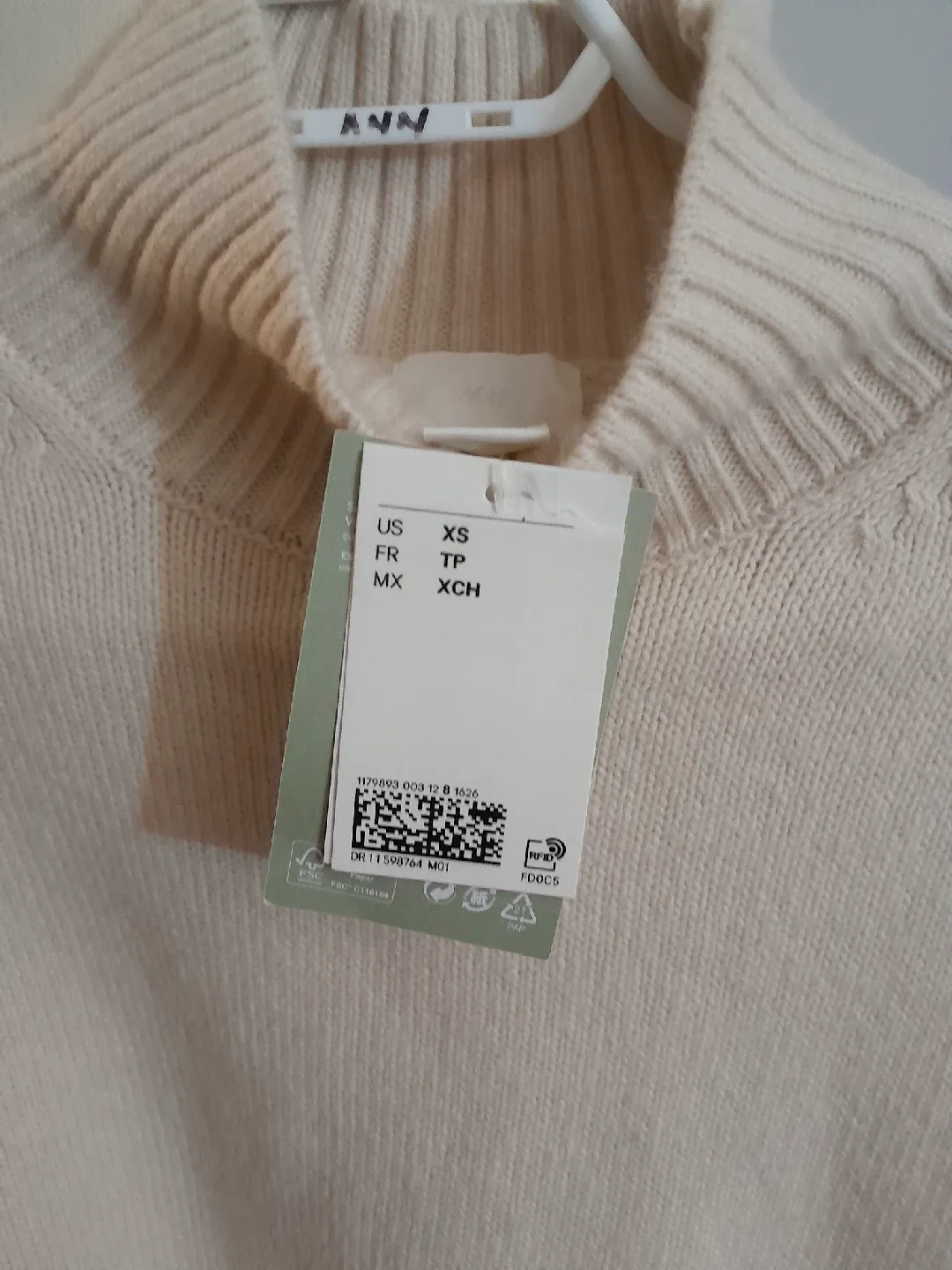 H&M Beige Knit Sweater - Size XS image indicator(3)