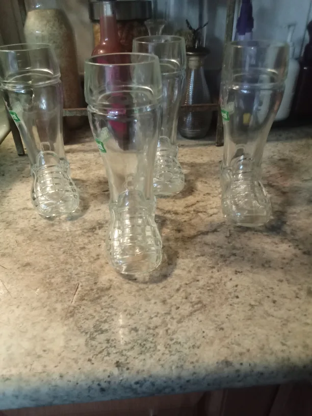 Heineken Boot Shaped Beer Glasses image indicator(2)