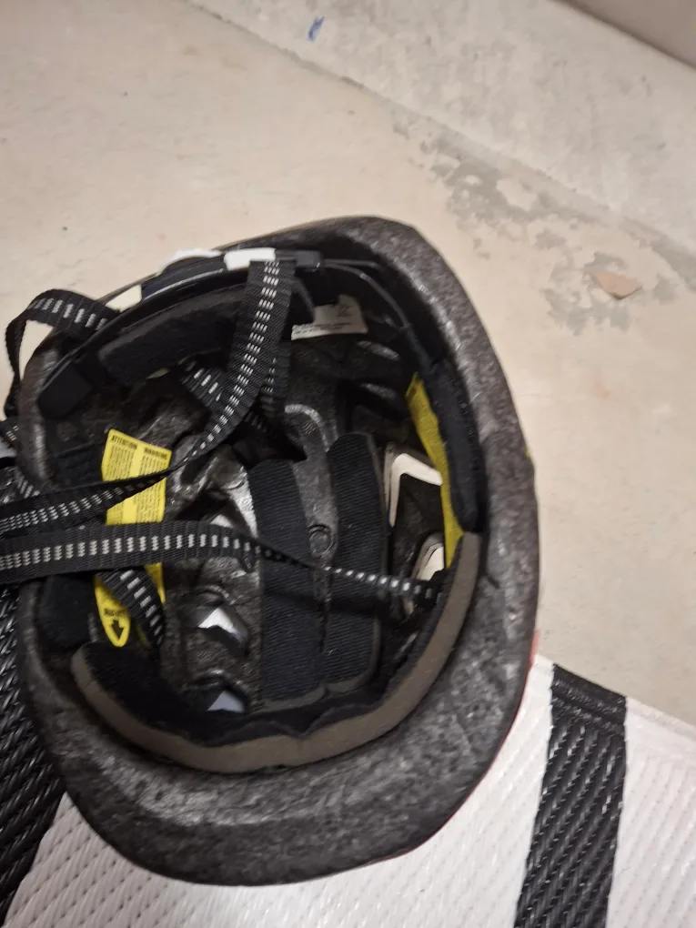 Shark Design Kids Bike Helmet image indicator(2)