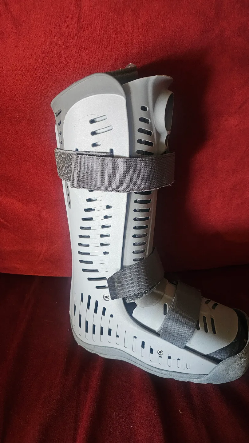 Ossur Rebound Air Walker Boot thumbnail