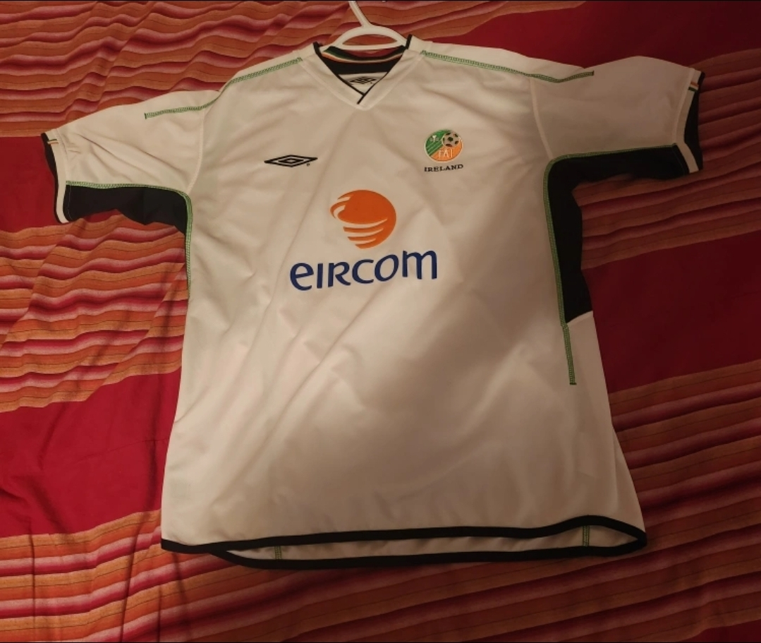 Ireland 2002 World cup umbro soccer jersey