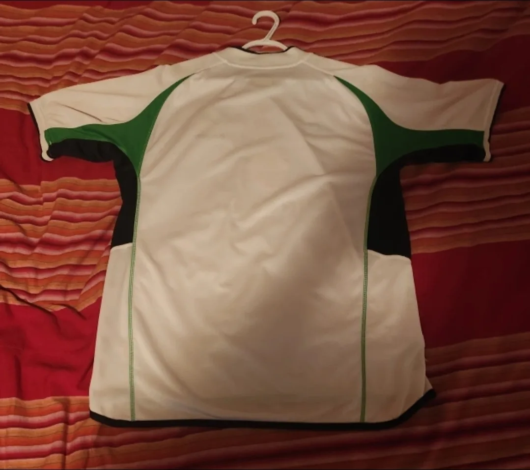 Ireland 2002 World cup away umbro soccer jersey image indicator(2)