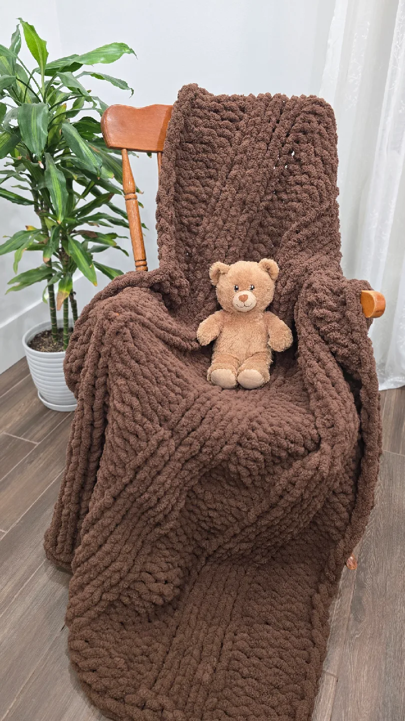Brown Chunky Knit Blanket image indicator(2)