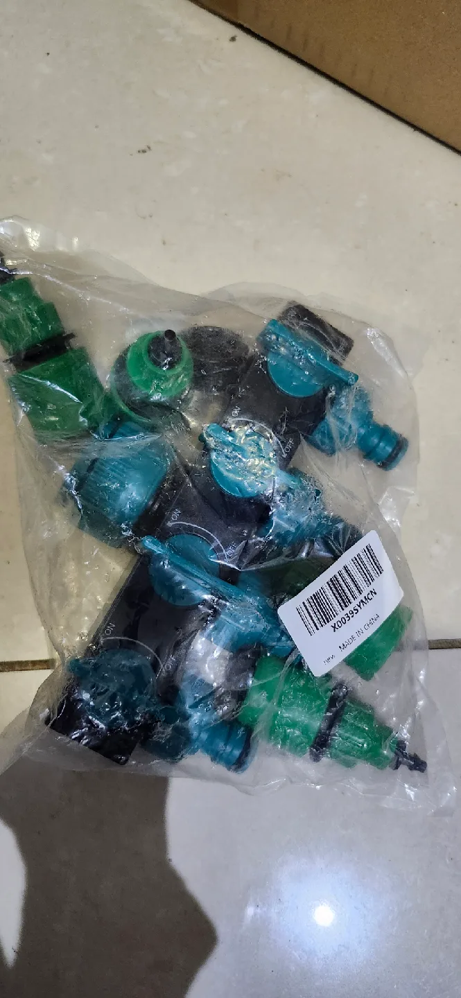 Yosoo 4-Way Garden Hose Splitter - New thumbnail