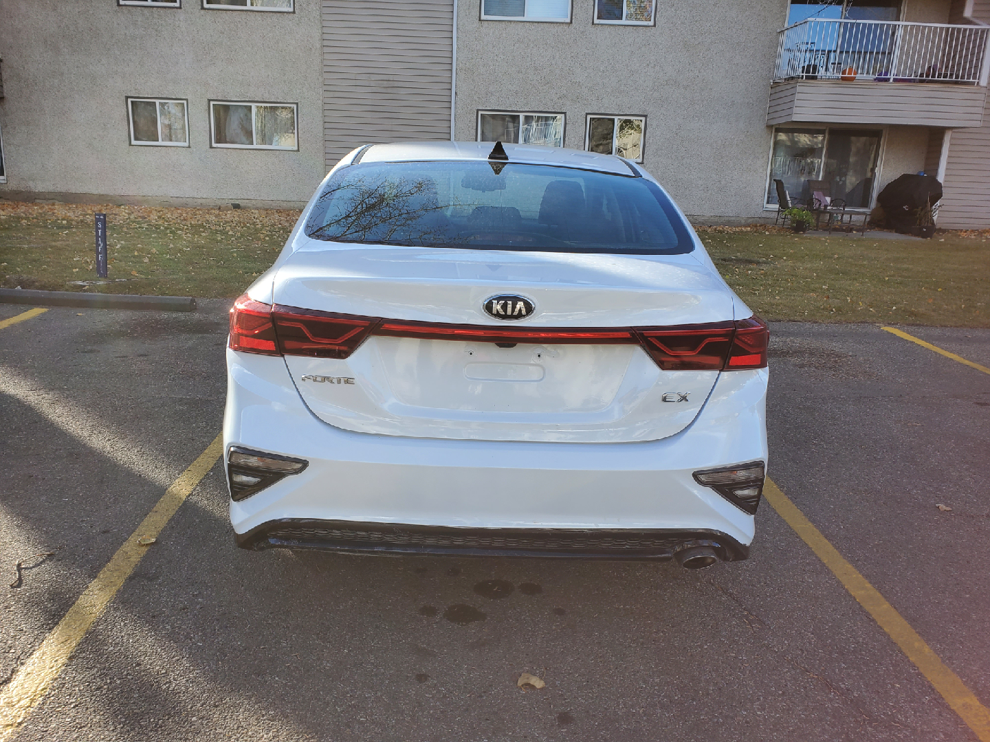 Kia Forte EX - White Sedan - photo 5