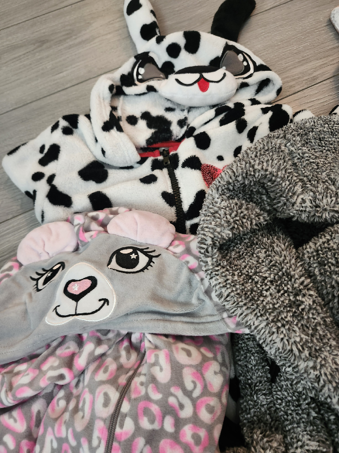 4 Onesies for girls - photo 2