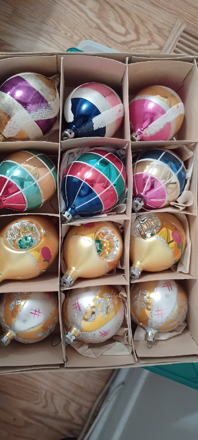 Vintage Mercury Glass Christmas Tree  Lg. Ornaments Set - photo 2