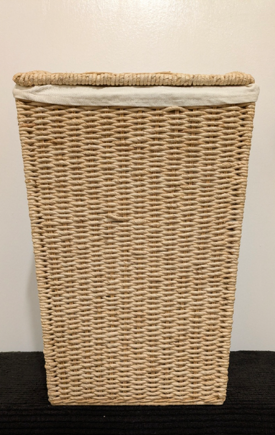 Wicker Laundry Hamper with lid and liner - photo 3