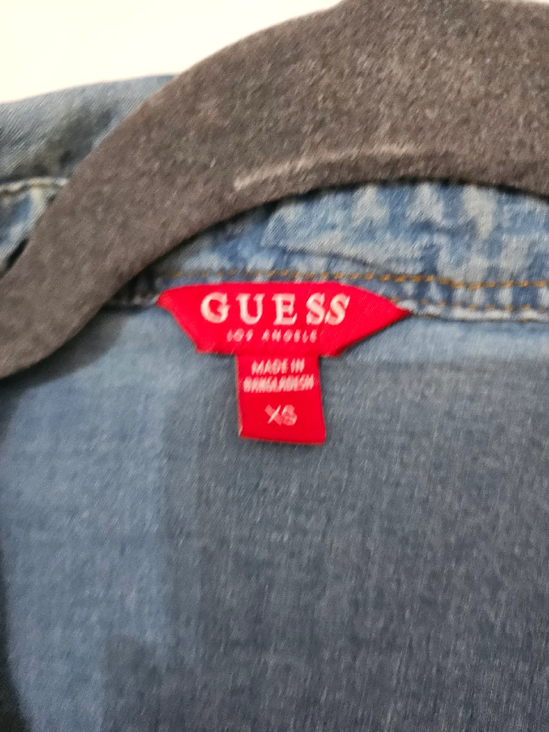 💙🩵Guess Denim Shirt - Size XS image indicator(2)