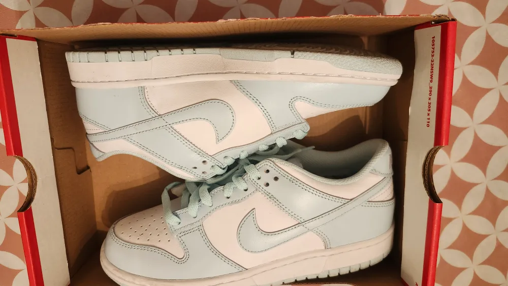 Nike Dunk Low Blue/White Sneakers image indicator(2)