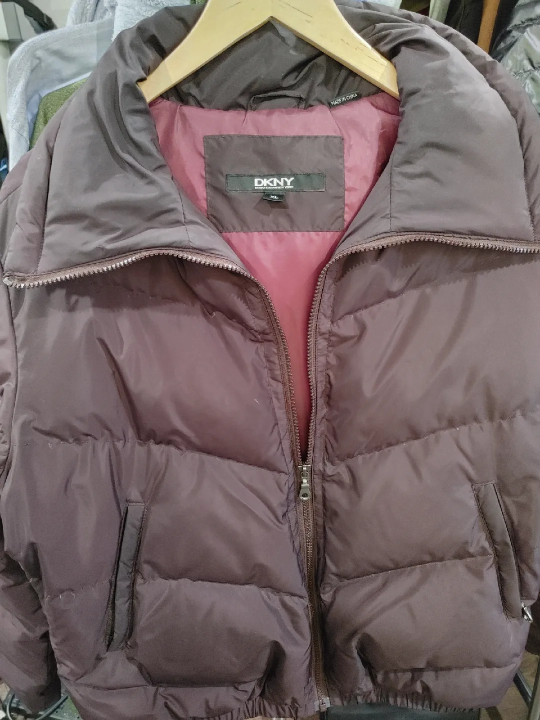 🧡DKNY DOWN/ FEATHER WINTER JACKET NEW image indicator(2)