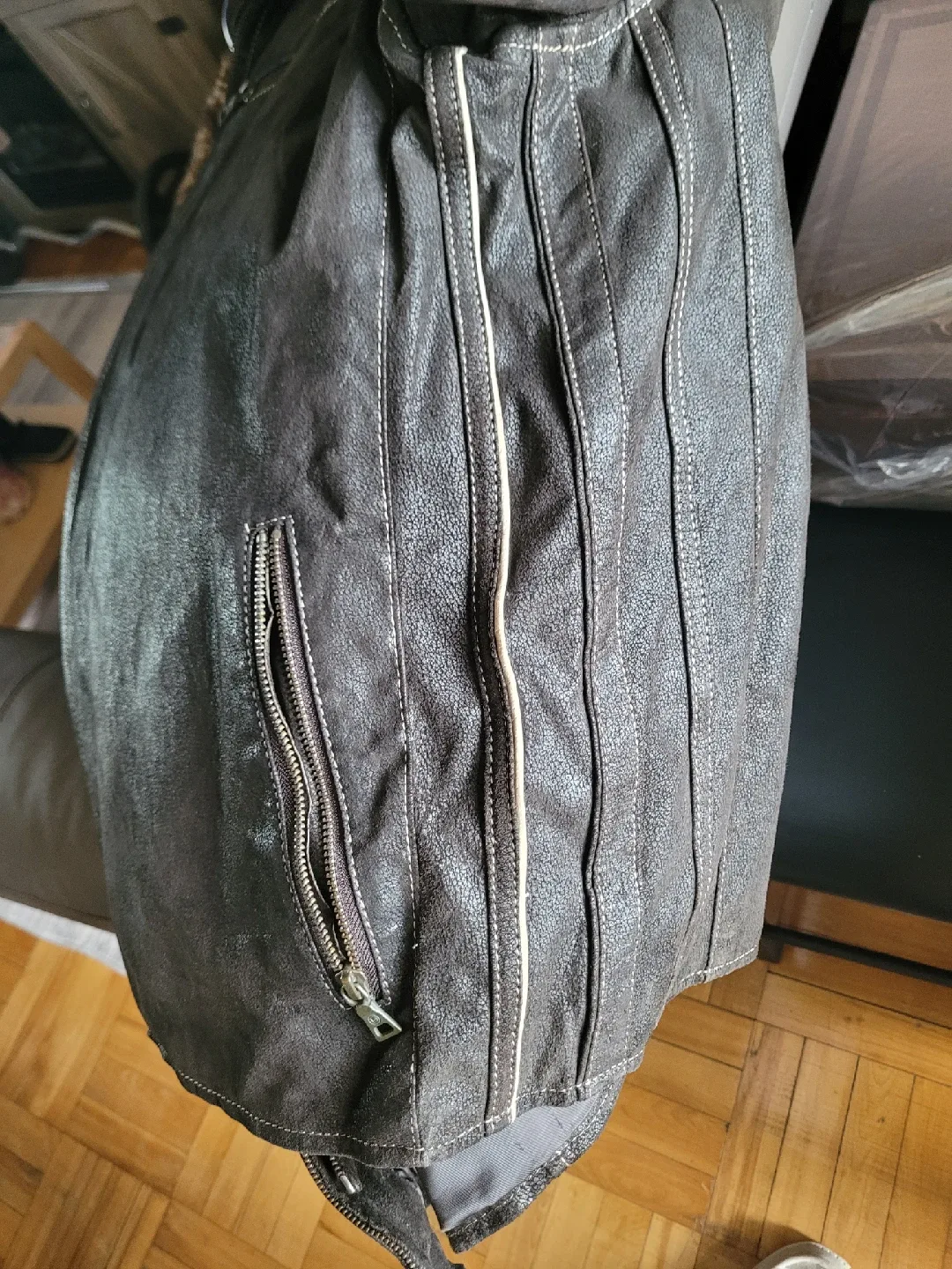 Danier Leather Jacket XL image indicator(8)