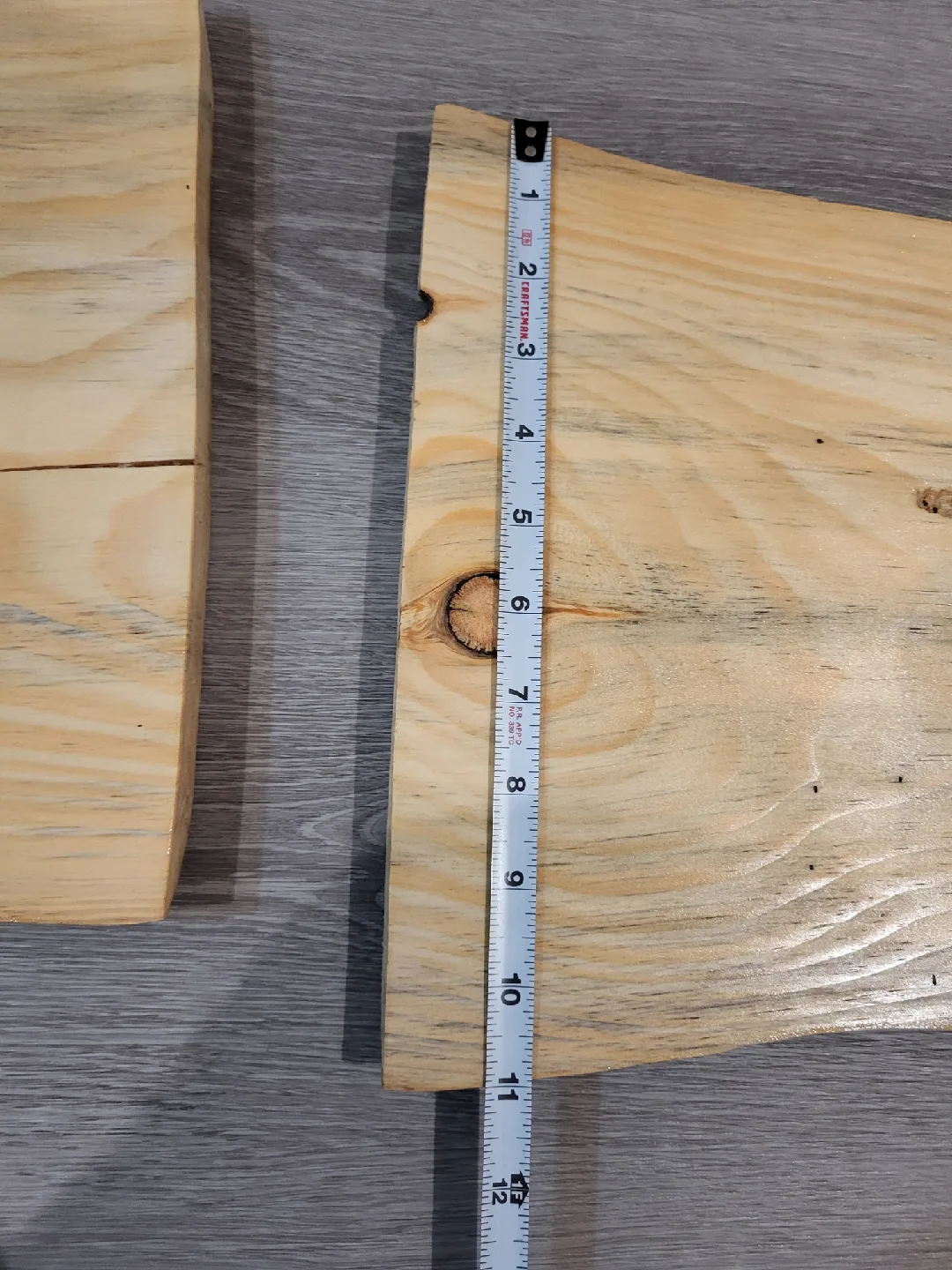 Two Wood Shelves image indicator(4)