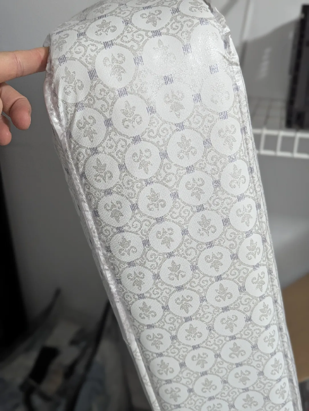 Sealy Baby Posturepedic Crib Mattress - New image indicator(3)