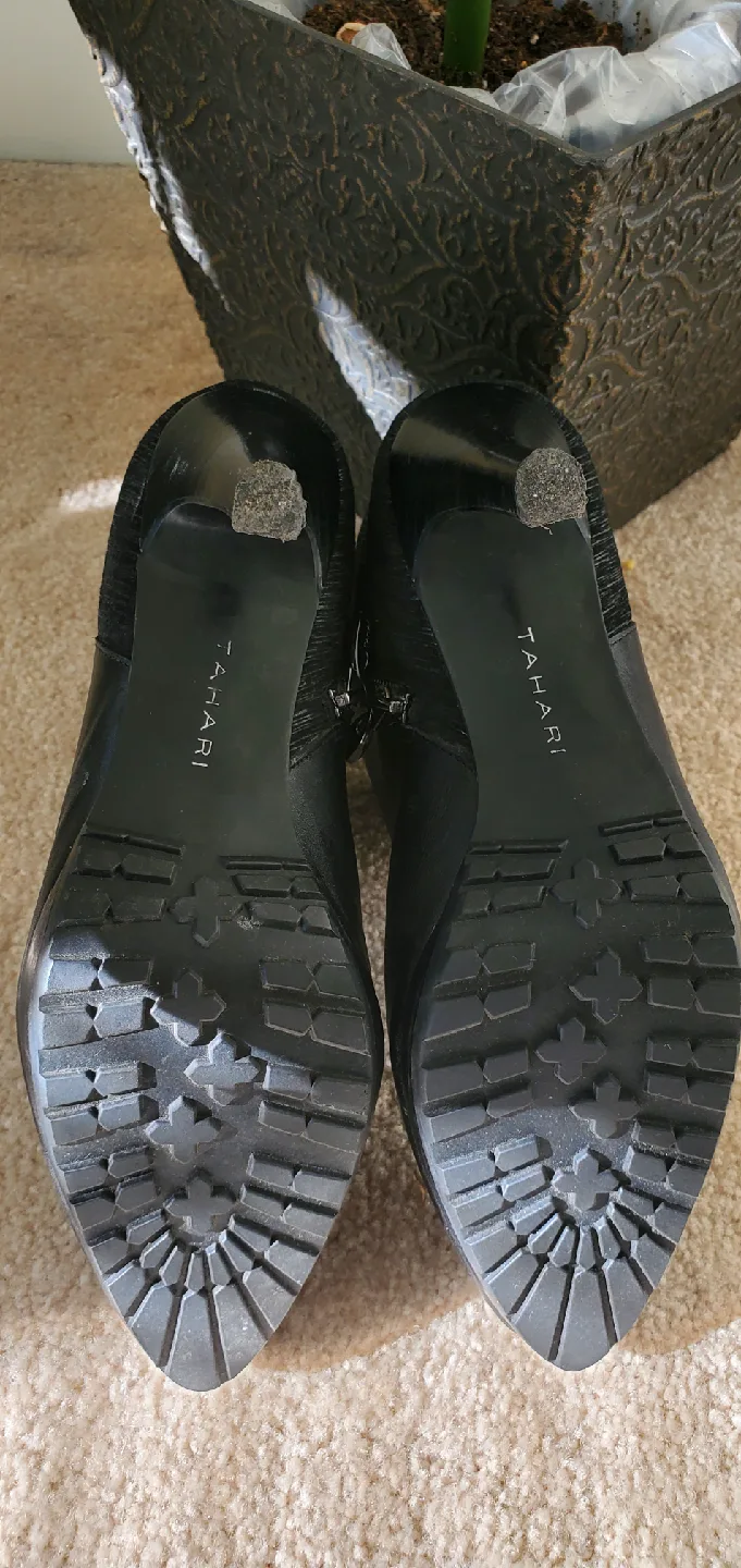 Tahari Gordon Black Leather Booties - Size 8M image indicator(3)