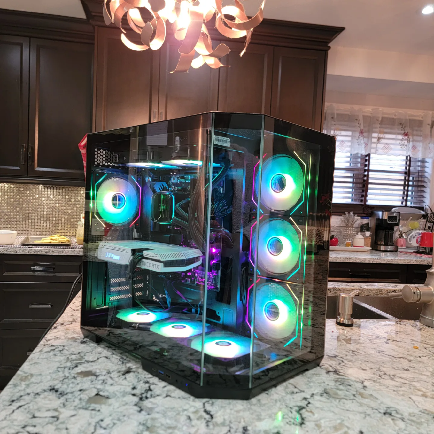 CUSTOM GAMING PC : Ryzen 5 7600 / RTX 3070 / 32GB RAM DDR5/ WIFi image indicator(10)