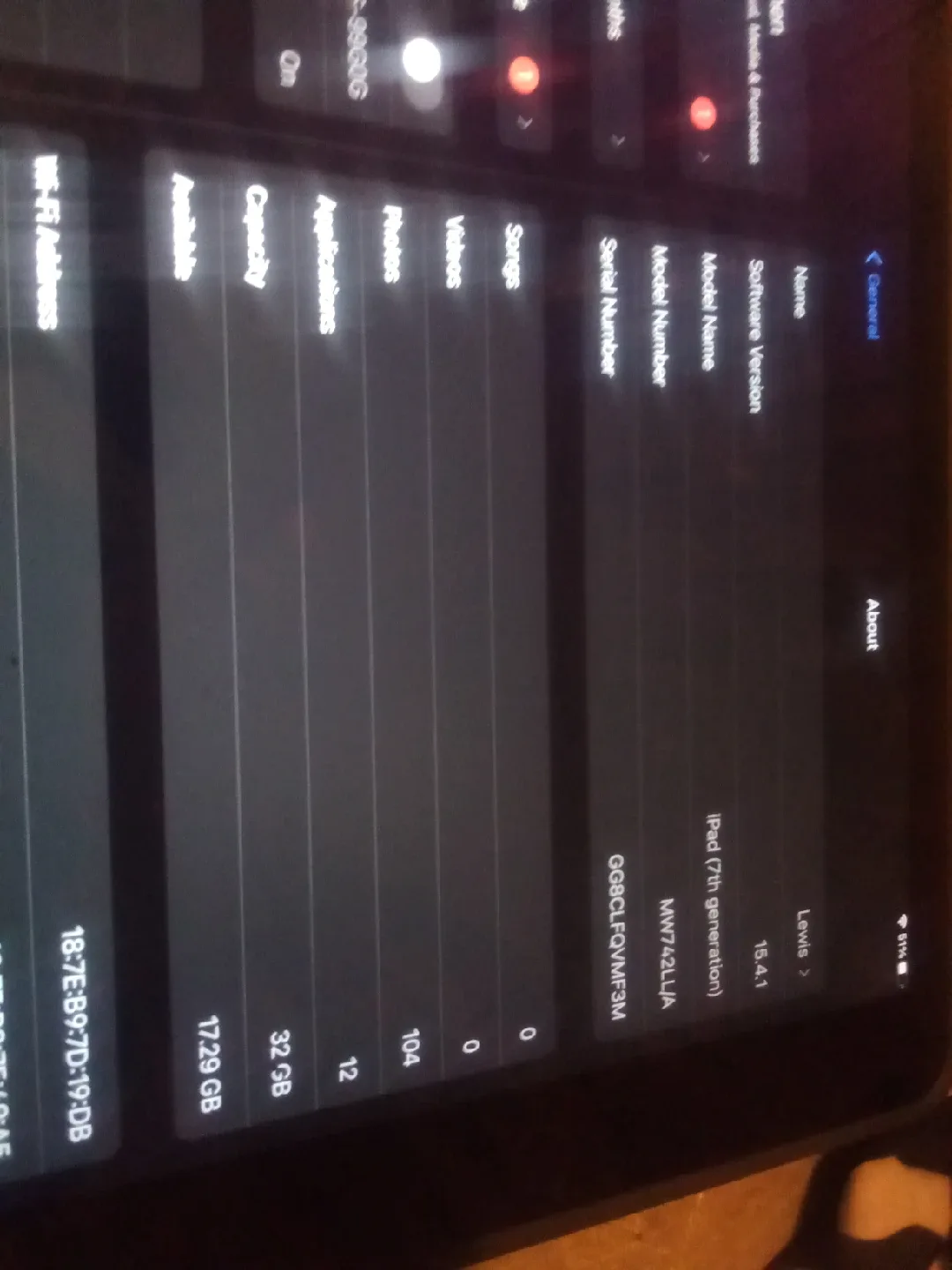 iApple iPad 7th Gen 32GB image indicator(2)