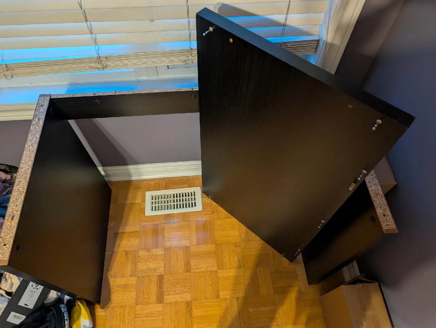 Black Desk image indicator(2)