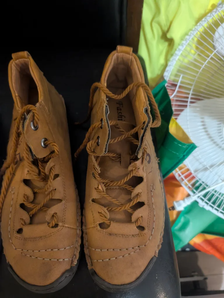 Butchouc Tan Leather Lace-Ups, Size 10.5 image indicator(6)