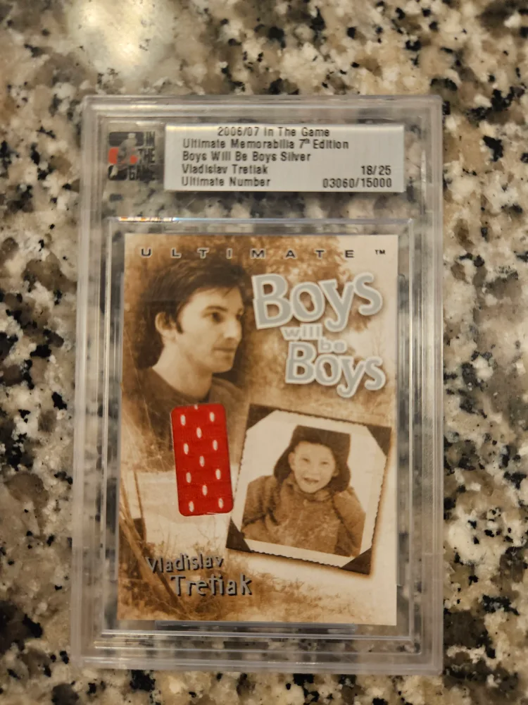 Autographed Hockey Cards - Esposito, Gretzky, and More! image indicator(2)