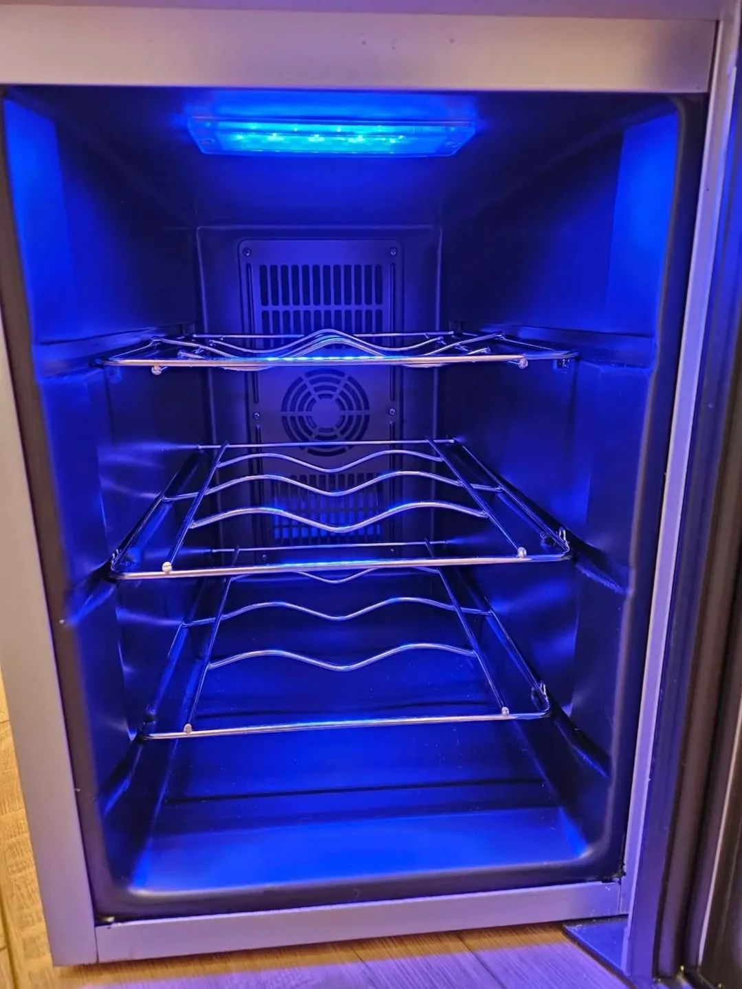 Wine Cooler image indicator(2)