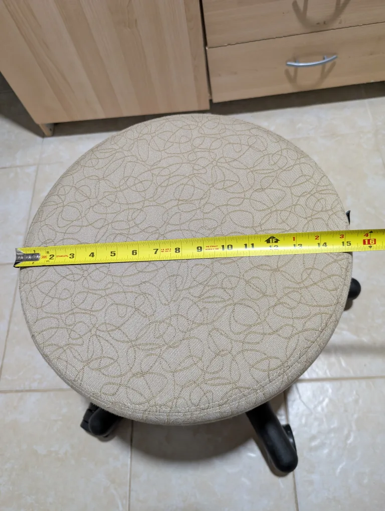 Teknion - Rolling Adjustable Height Spinner Stool image indicator(5)