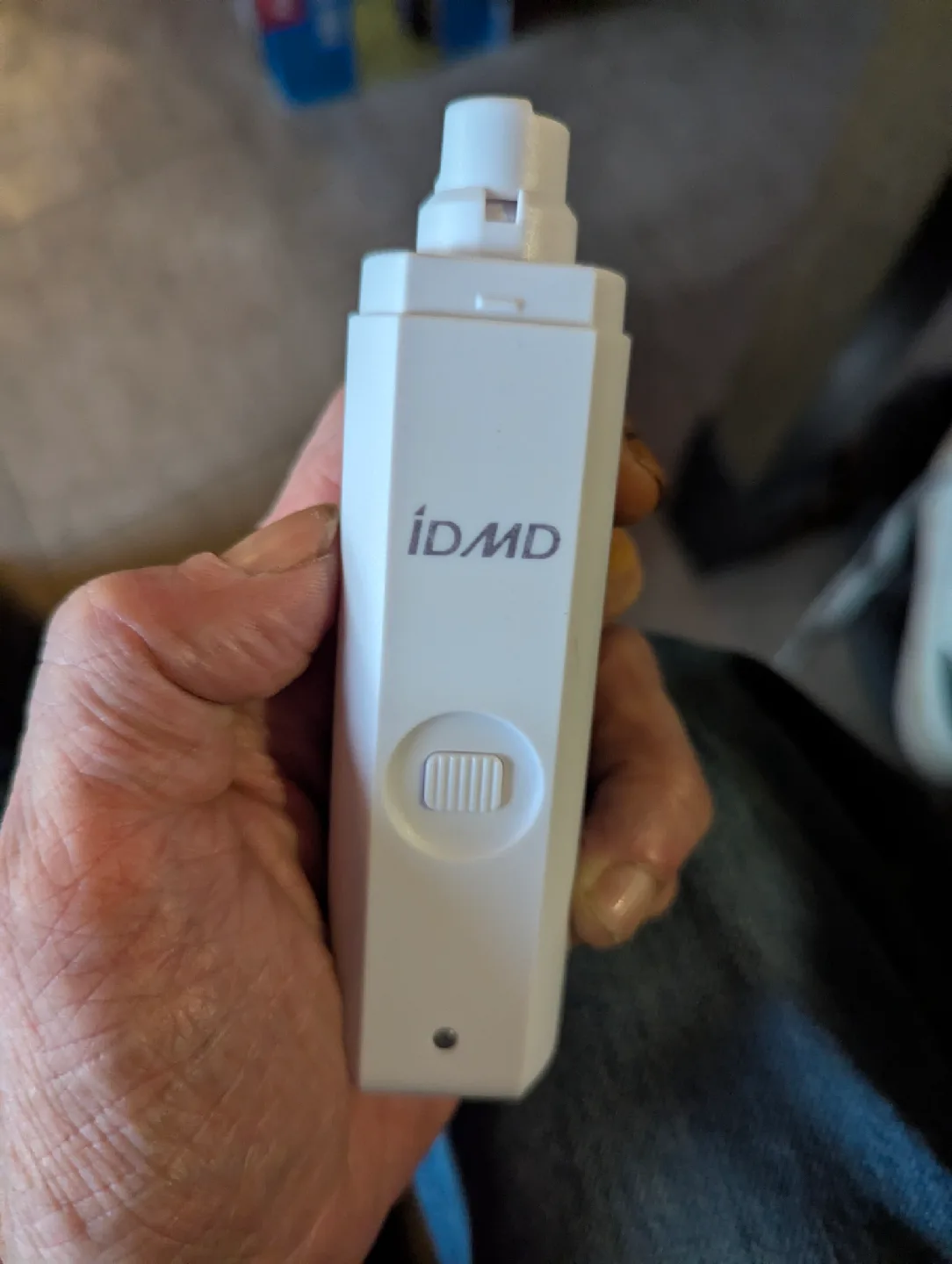 iDMD Pet Nail Grinder with Charger and Wahl clippers image indicator(7)