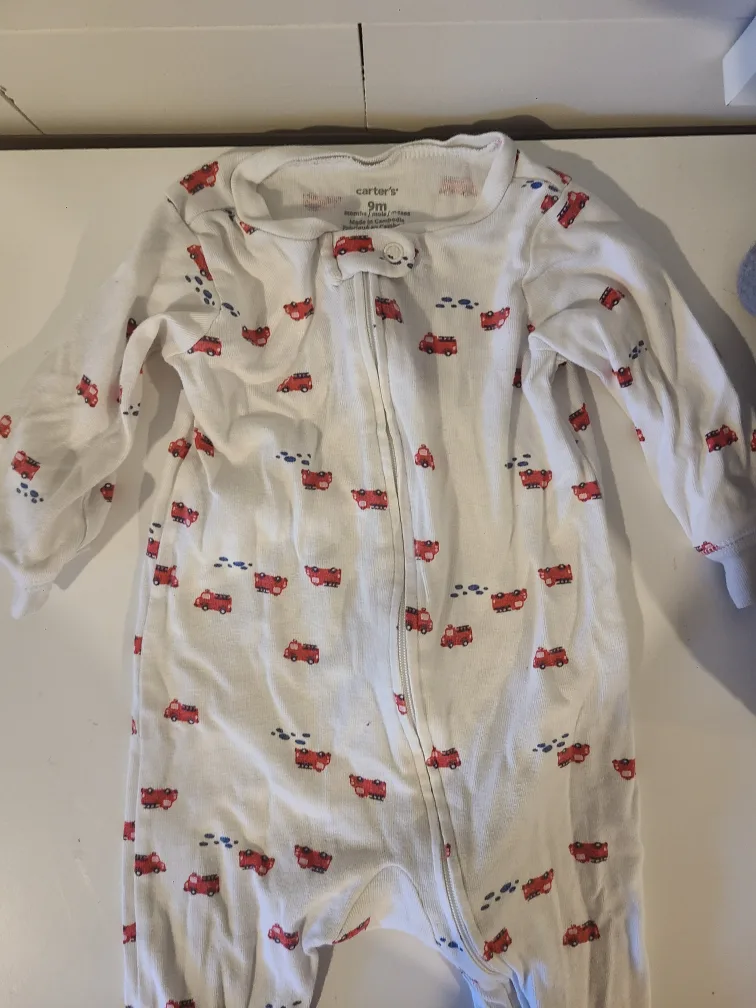 6 Baby Sleepers - 9 months image indicator(3)