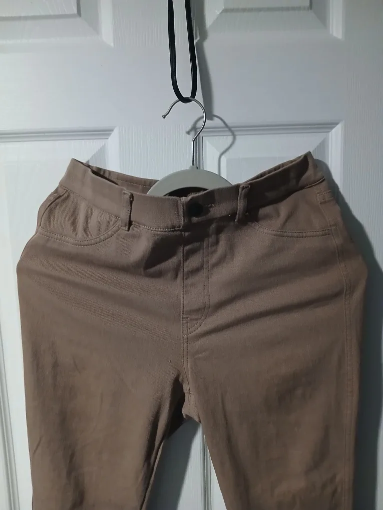 Uniqlo & Forever 21 Jeans & Pants - Size M image indicator(4)