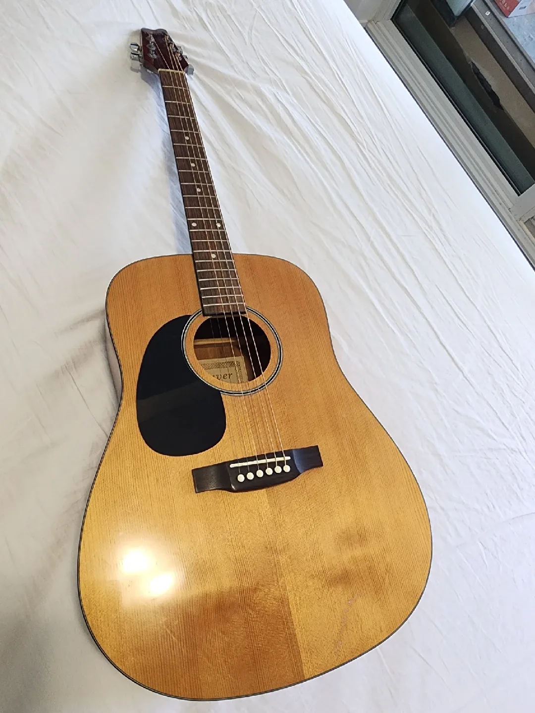 Denver  Acoustic Guitar left-hand image indicator(2)