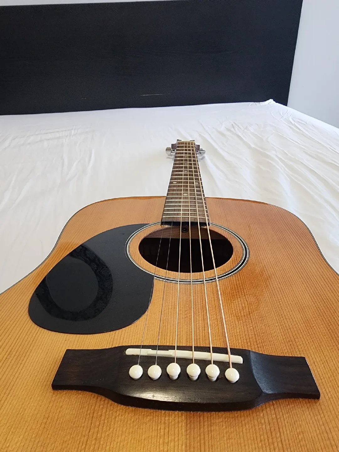 Denver  Acoustic Guitar left-hand image indicator(3)