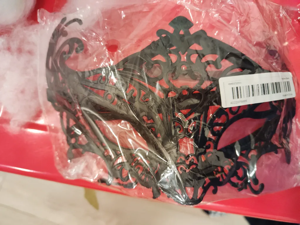 New Black Masquerade Mask thumbnail