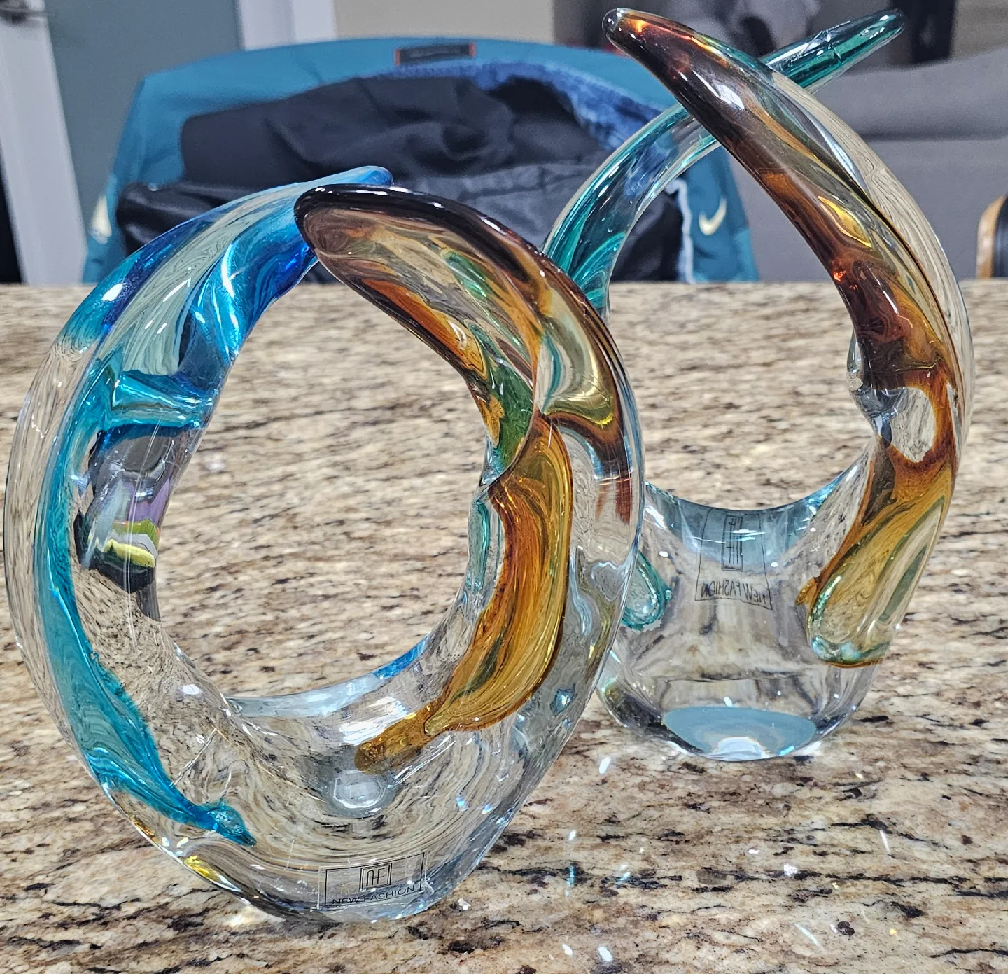 Glass Sculpture - Decorative Art Piece image indicator(2)