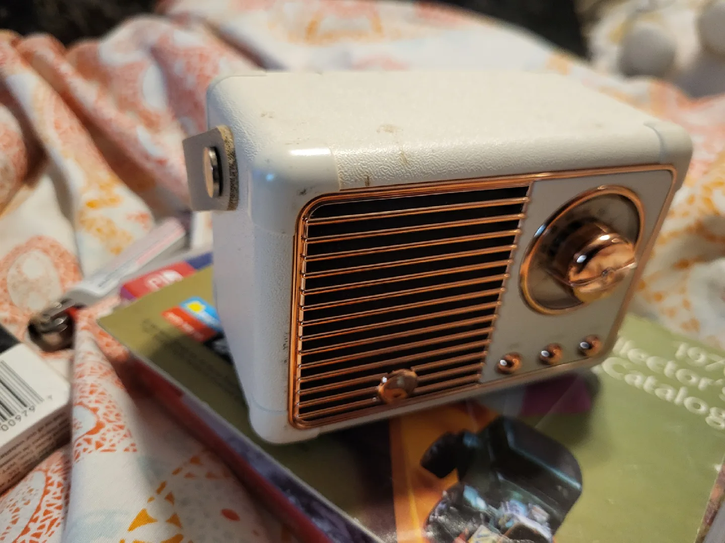 Retro Style Bluetooth Speaker Model HM11 image indicator(4)