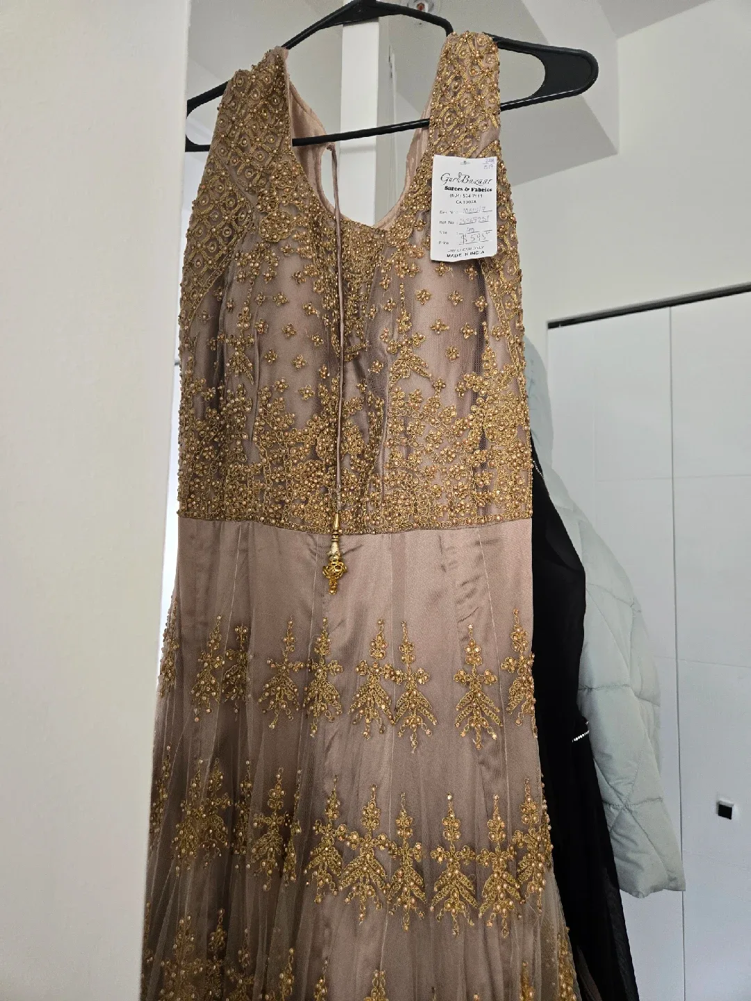 indian dress  (Brand new ) Size 40 image indicator(3)