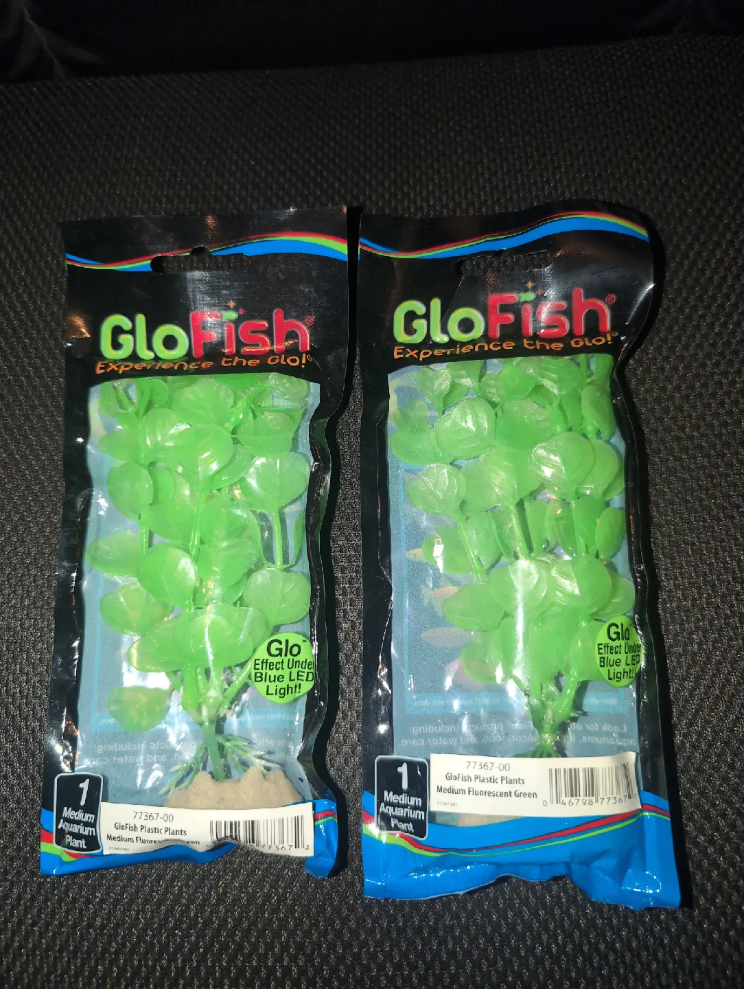 GloFish Medium Fluorescent Green Plastic Plants thumbnail