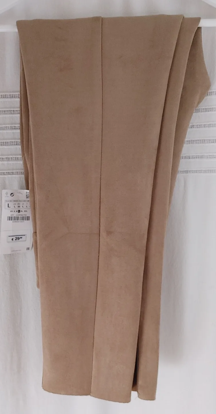 Zara Basic Faux Suede Pants - Size L image indicator(2)