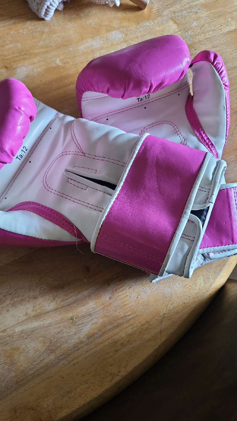 Everlast Pink Boxing Gloves Size 12 - photo 3