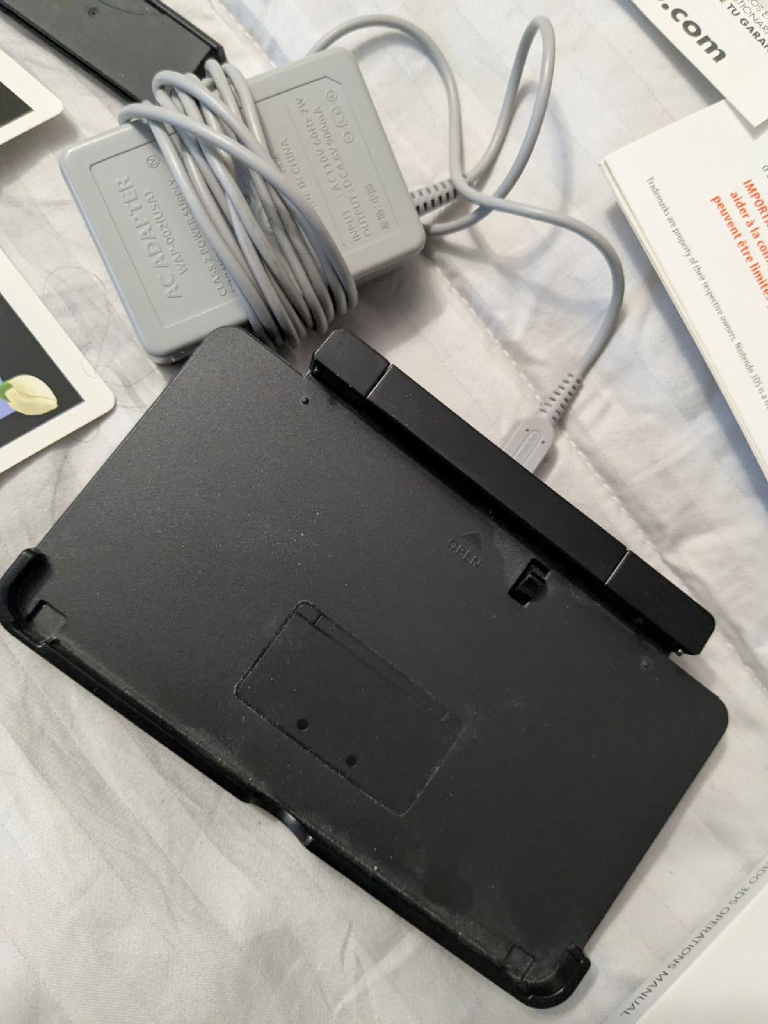 3DS Charger and Dock with AR Cards & Manuals - photo 3