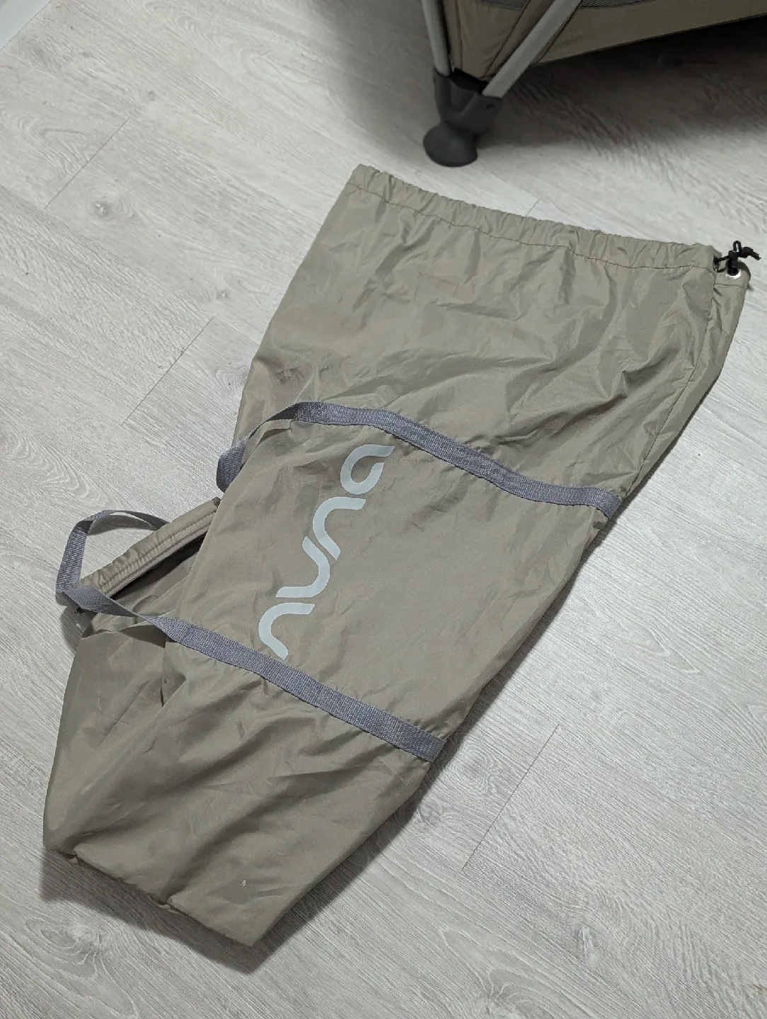 Nuna Sena Aire Playard - Excellent Condition! image indicator(5)