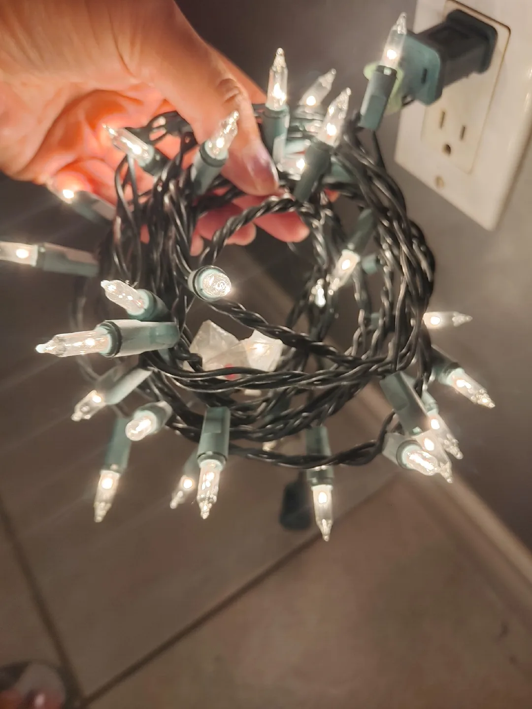 String of Christmas Lights image indicator(2)
