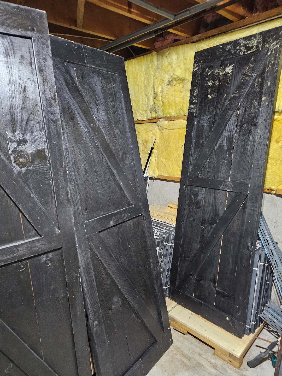 Black Wooden Barn Doors image indicator(4)