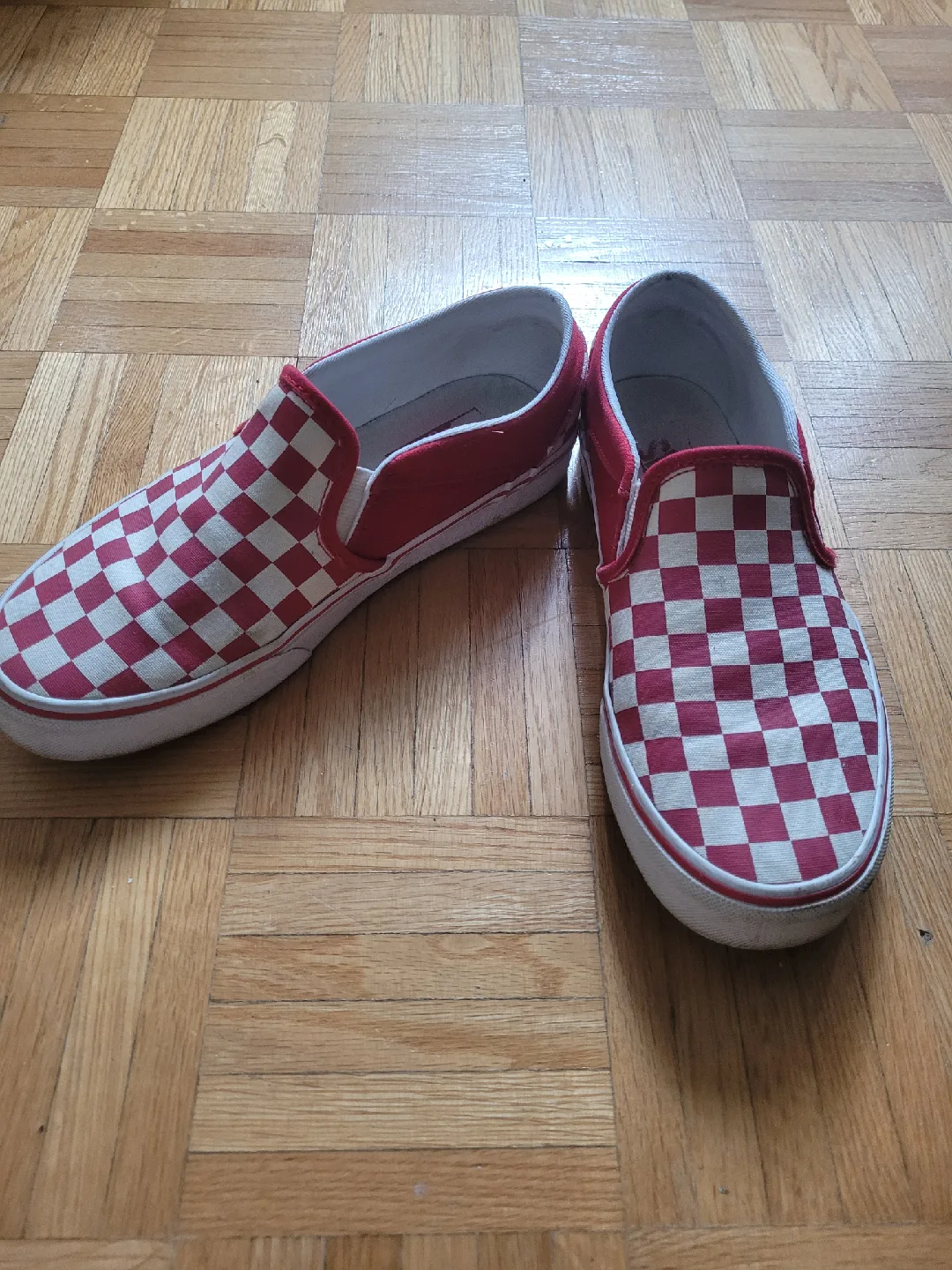 Vans Classic Slip-On Checkerboard Shoes - Red/White image indicator(3)