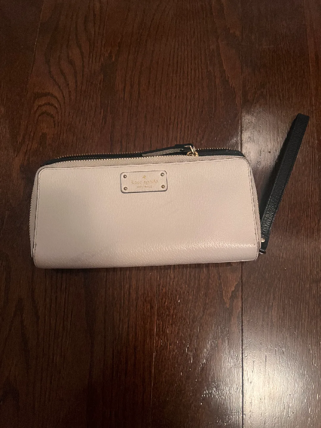Kate Spade Wristlet Wallet image indicator(7)